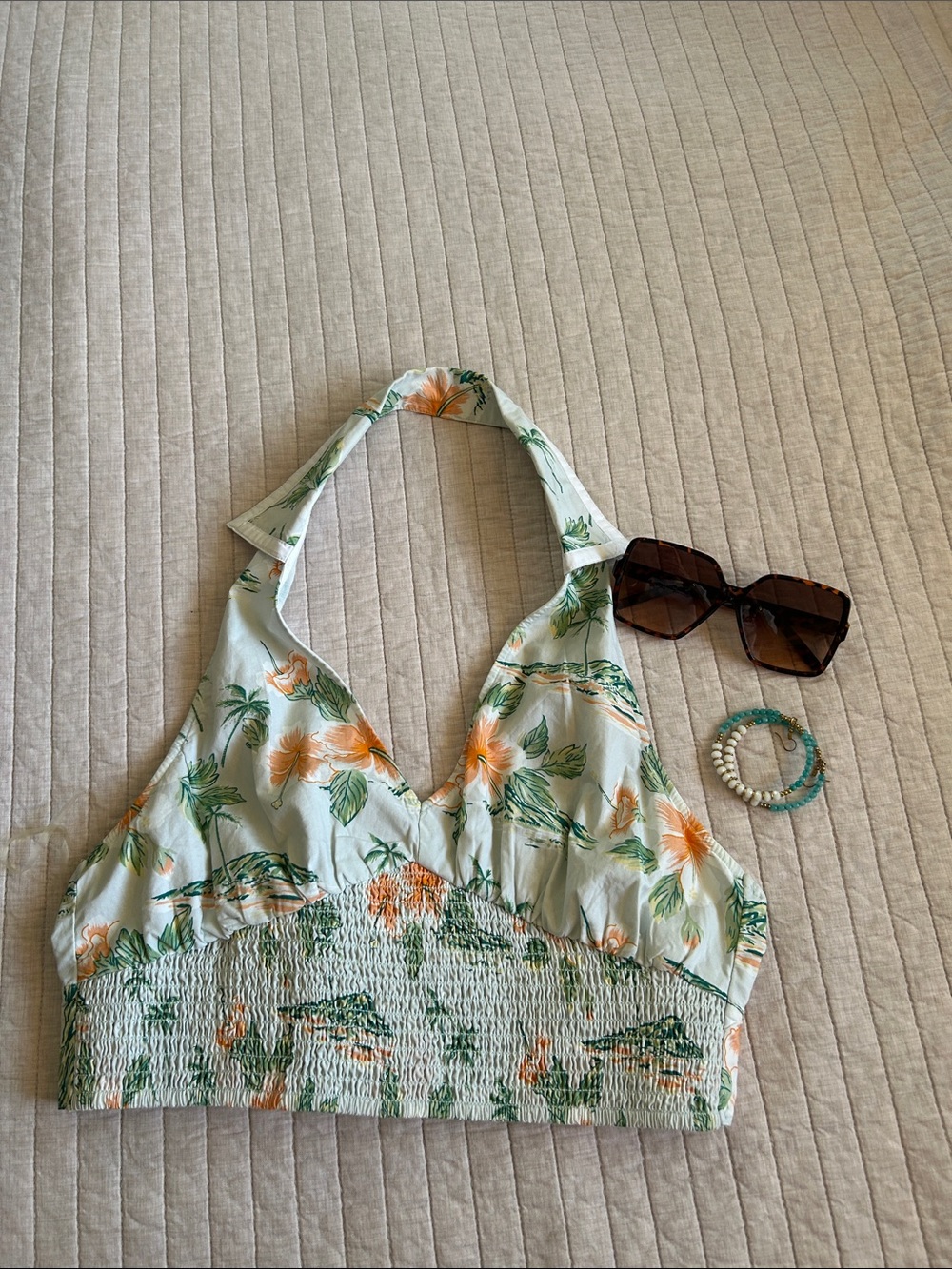 American Eagle, smocked, retro pinup, Hawaiian tropical floral halter crop top M
